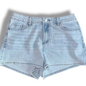 No Boundaries High Rise Light Blue Denim Jean Shorts Women’s Size 6 New